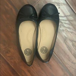 Kids black flats